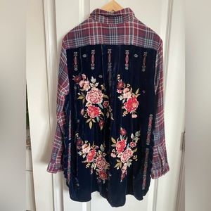 JOHNNY WAS Velvet Back Plaid Shirt. Excellent condition. Size Medium. ***